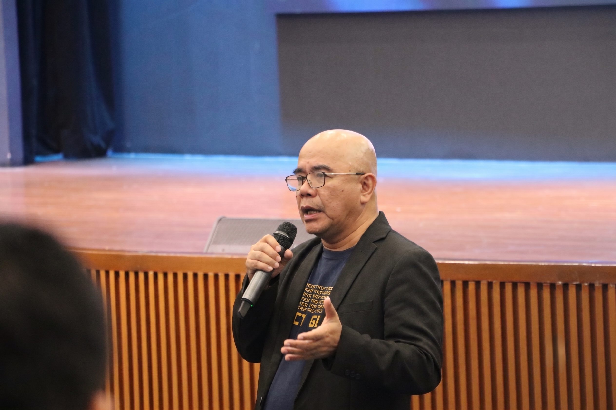 Dr. Allan F. Galvez
